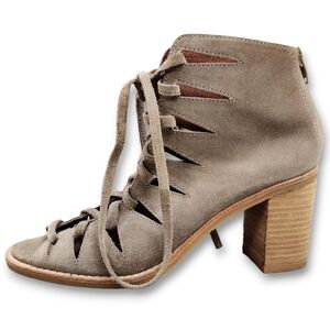 $165 JEFFREY CAMPBELL Corwin Lace Up Heeled Sandals Booties Taupe Gray Grey 8